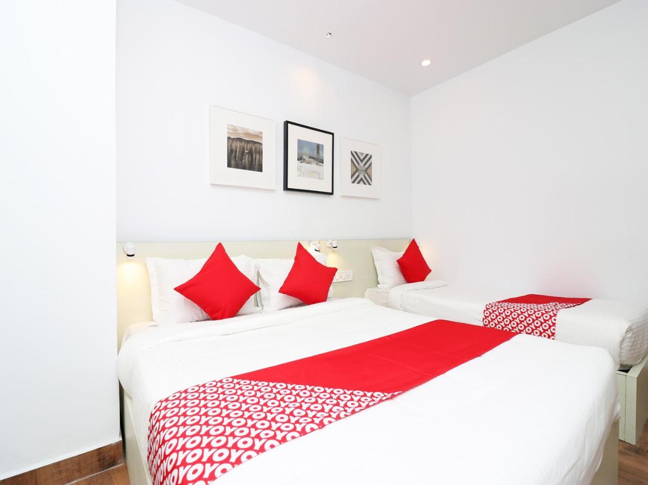 Oyo 15637 Transit Express Hotel Kolkata Bagian luar foto