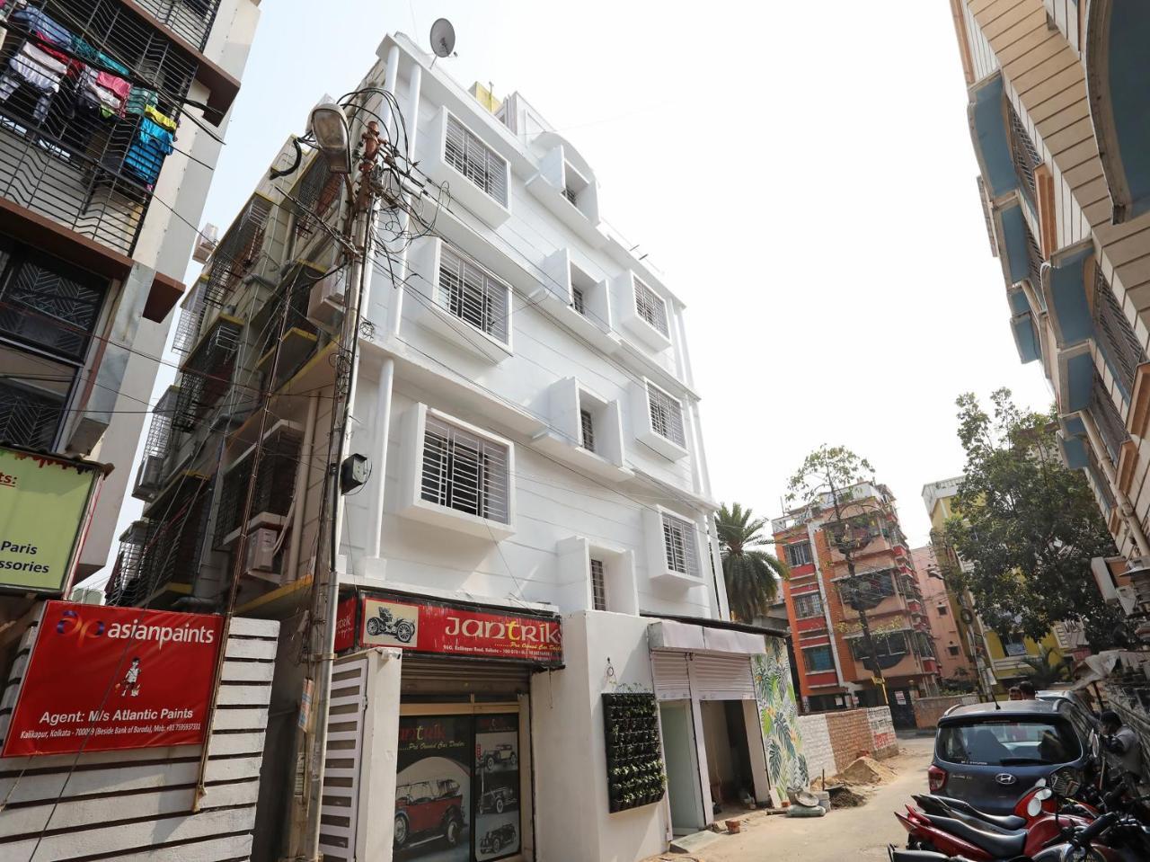 Oyo 15637 Transit Express Hotel Kolkata Bagian luar foto